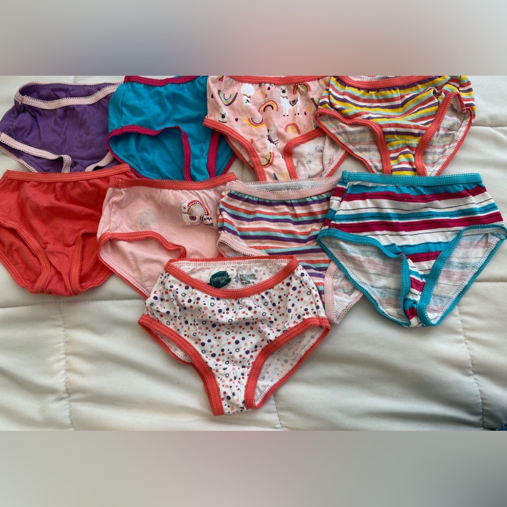 Brand extremely ME 9 Pair Toddler Girl size 2 EUC